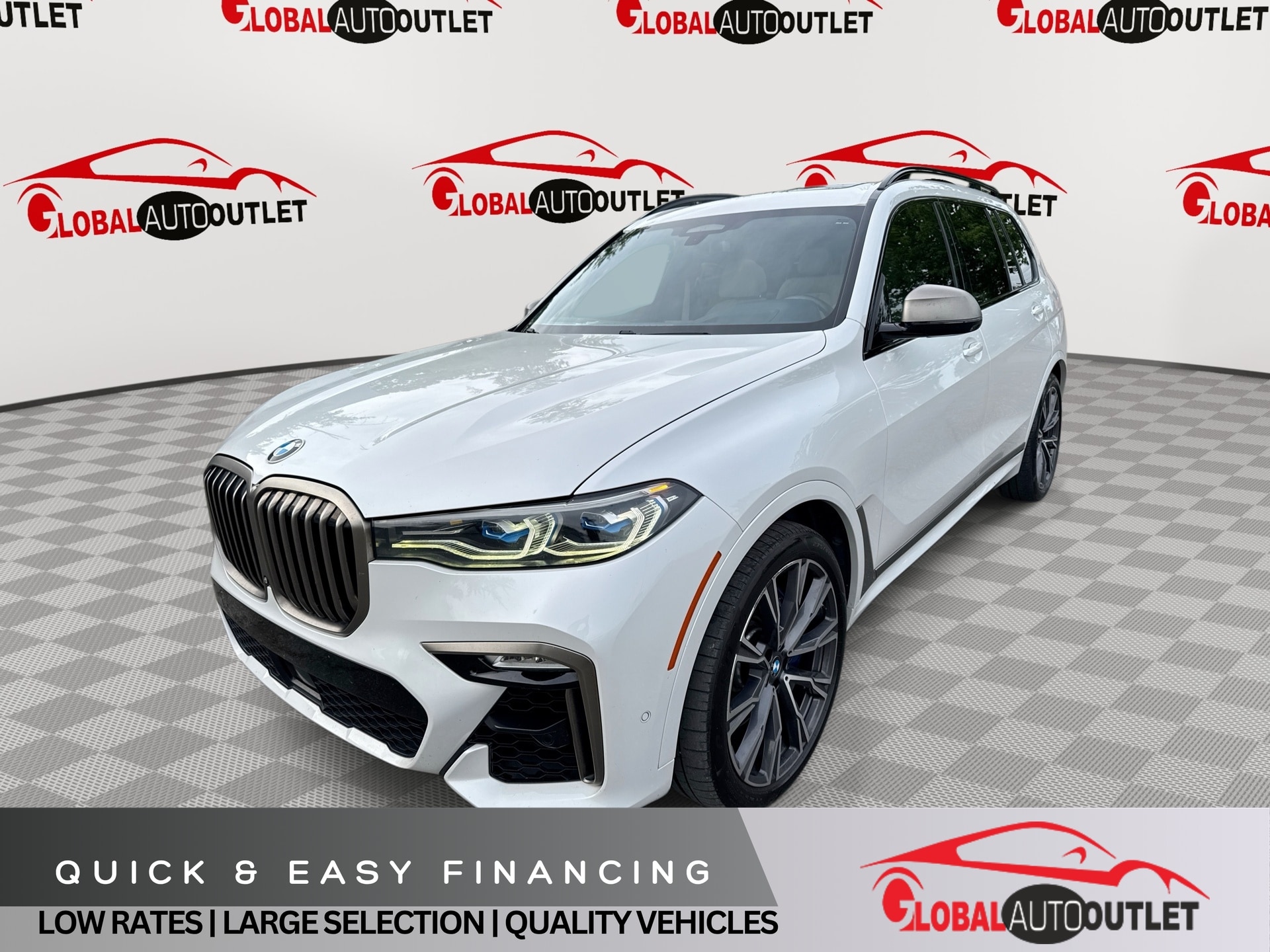 2021 BMW X7 M50i's photo