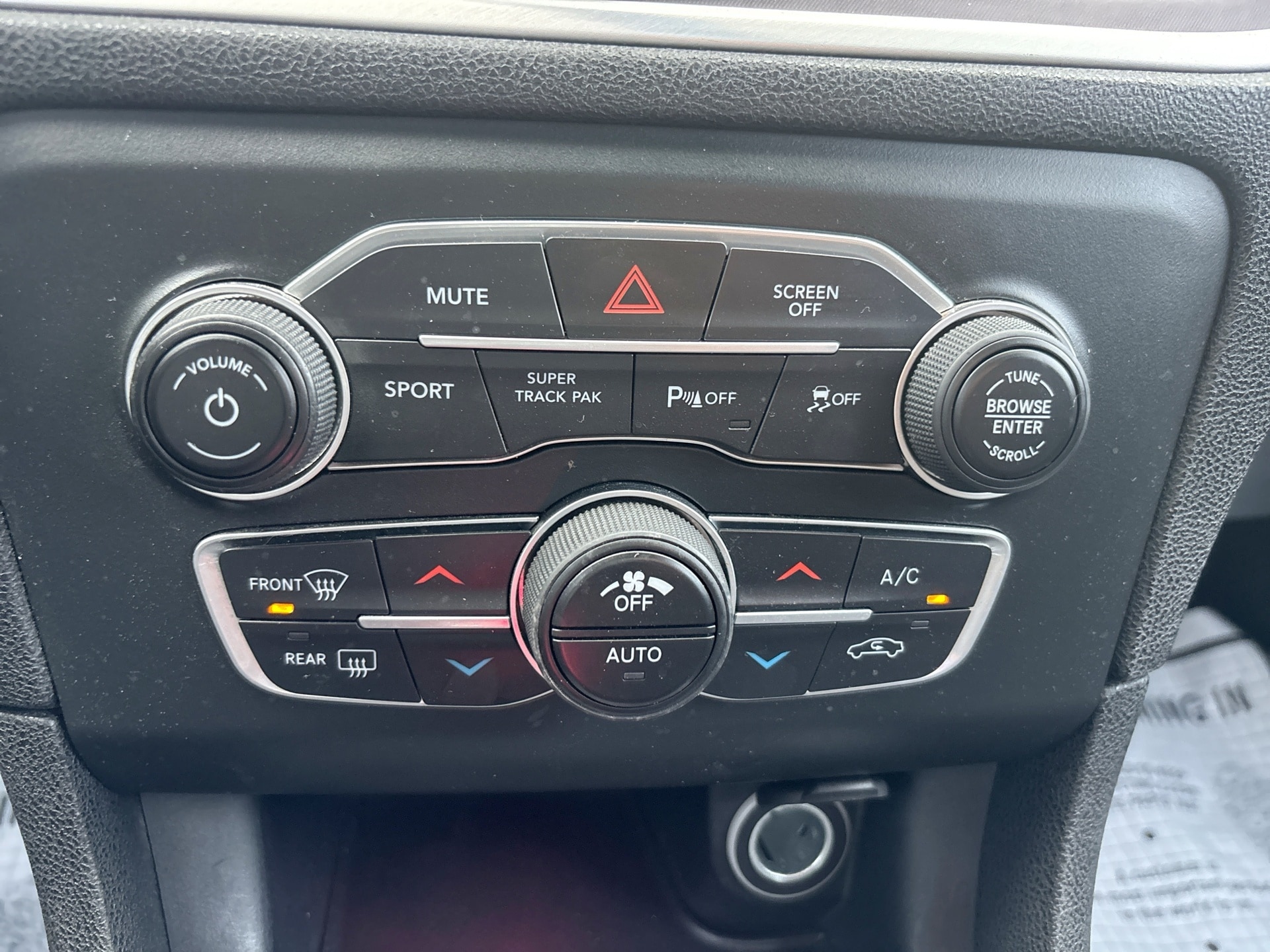 2021 Dodge Charger R/T - Photo 16