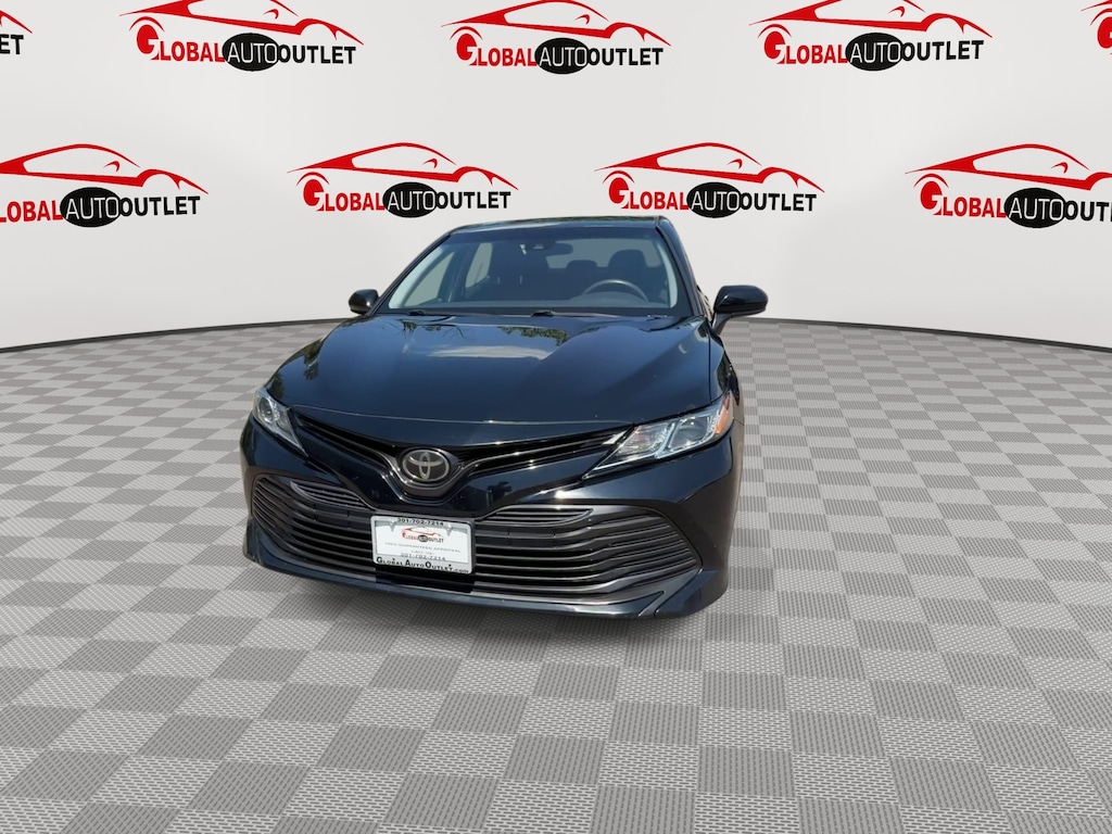 Used 2018 Toyota Camry LE Sedan