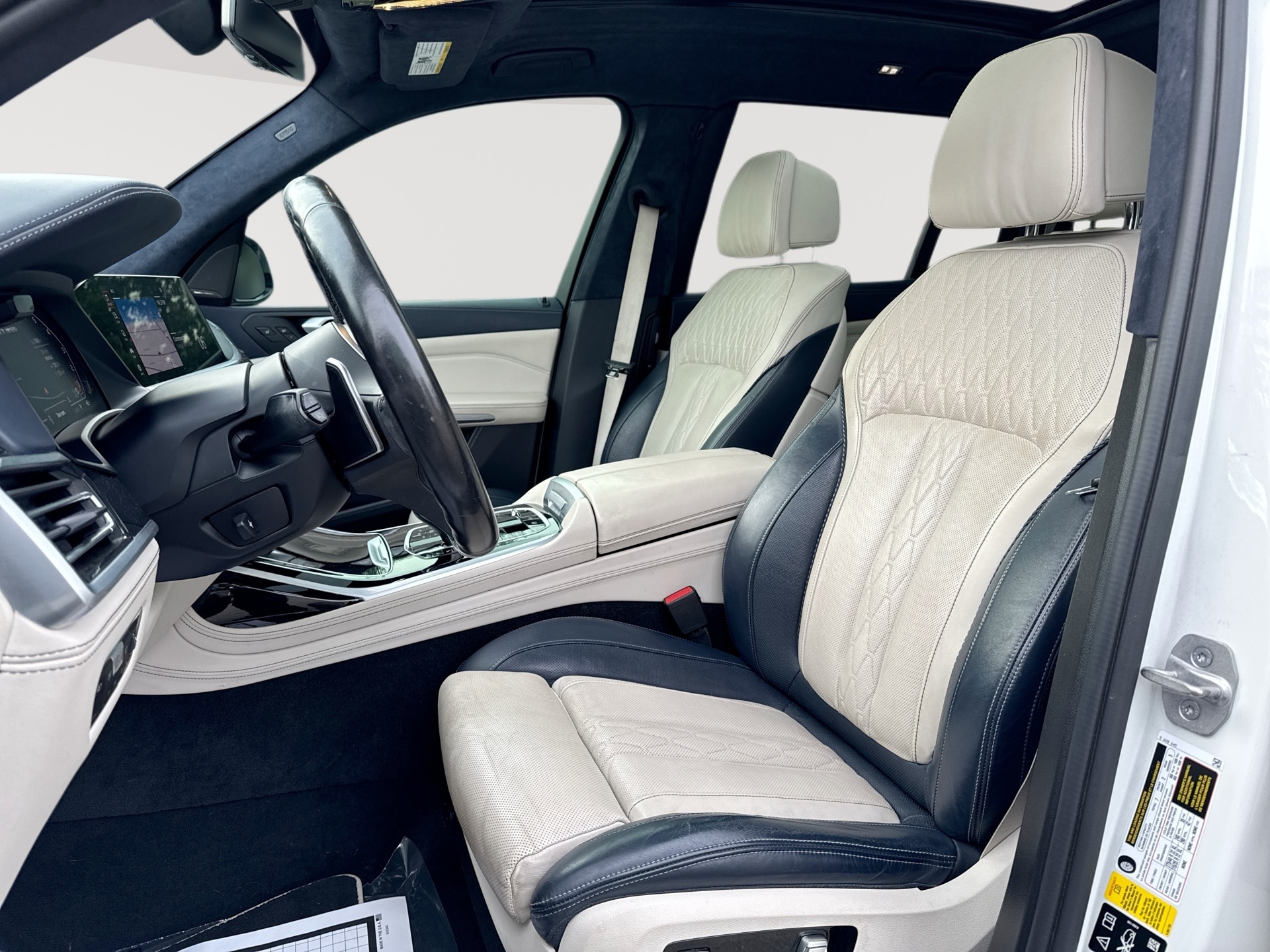 2021 BMW X7 M50i - Photo 13