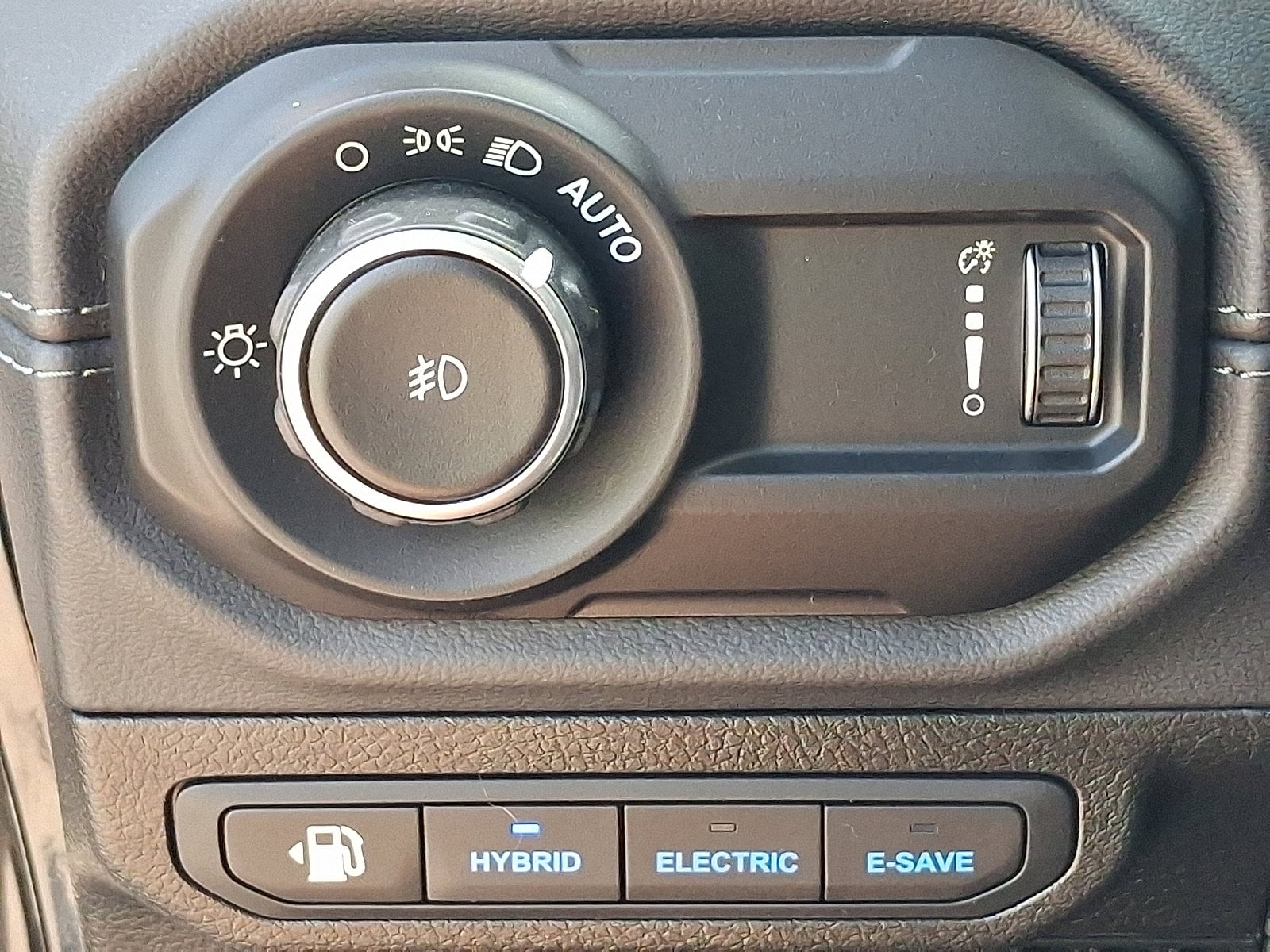 2024 Jeep Wrangler 4xe Sahara 4XE - Photo 25