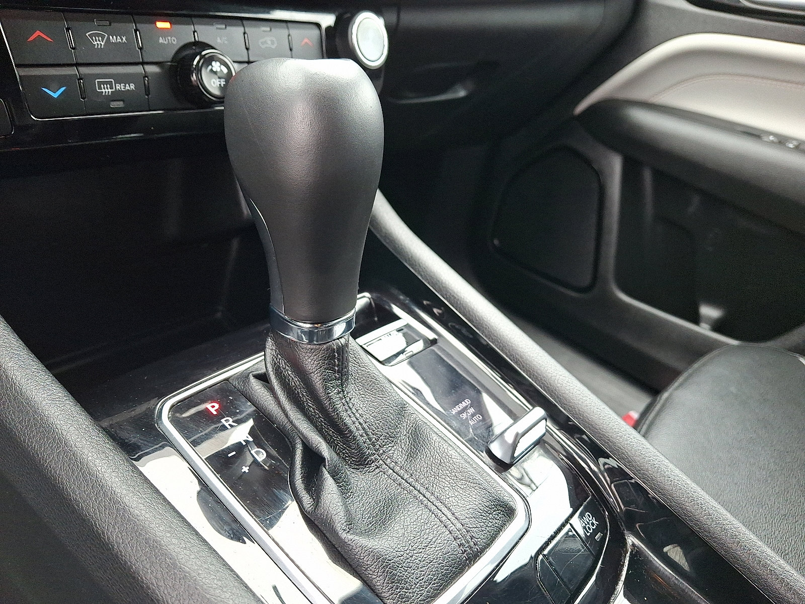 2024 Jeep Compass Limited - Photo 15
