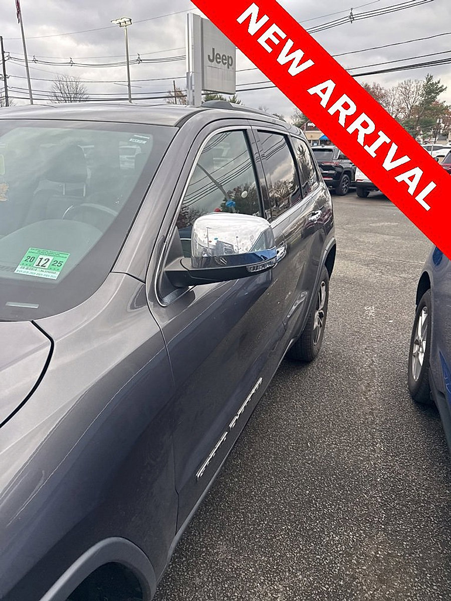 2018 Jeep Grand Cherokee Limited's photo