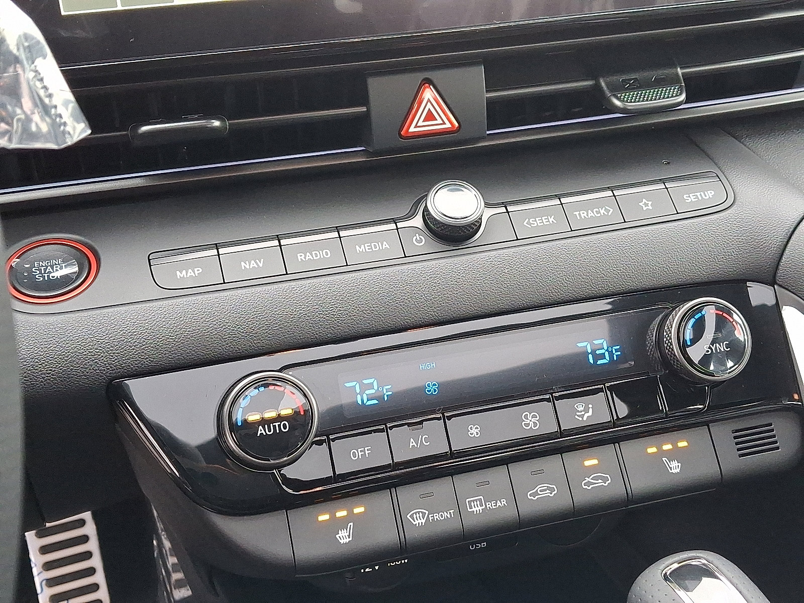 2025 Hyundai Elantra N Line - Photo 12