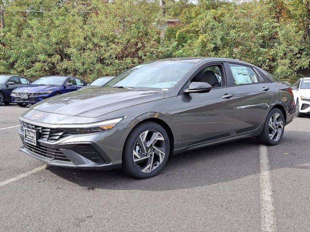 New 2025 Hyundai Elantra SEL Sport Sedan