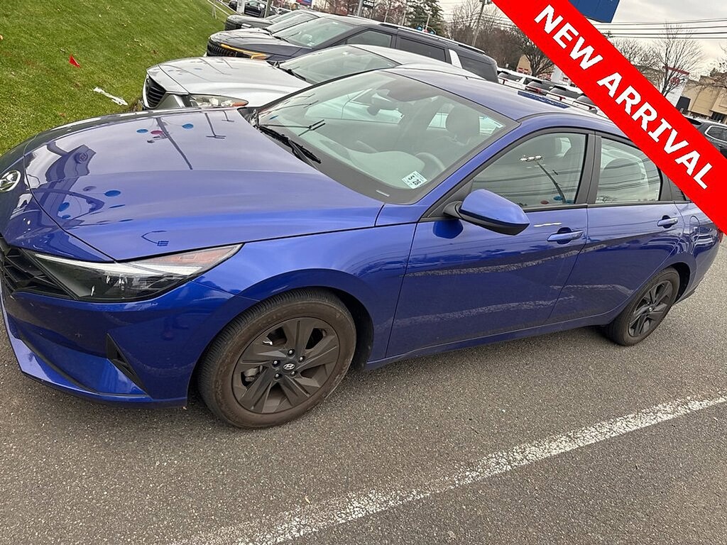 Used 2023 Hyundai Elantra SEL Sedan