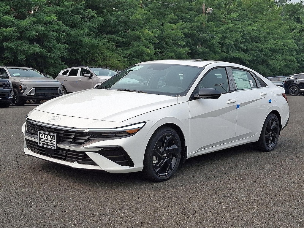 New 2026 Hyundai Elantra SEL Sport Sedan