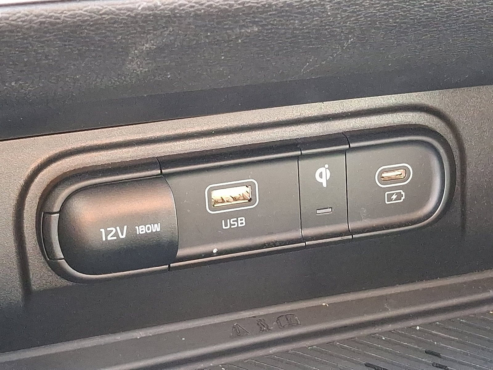 2024 Kia Sportage EX - Photo 27