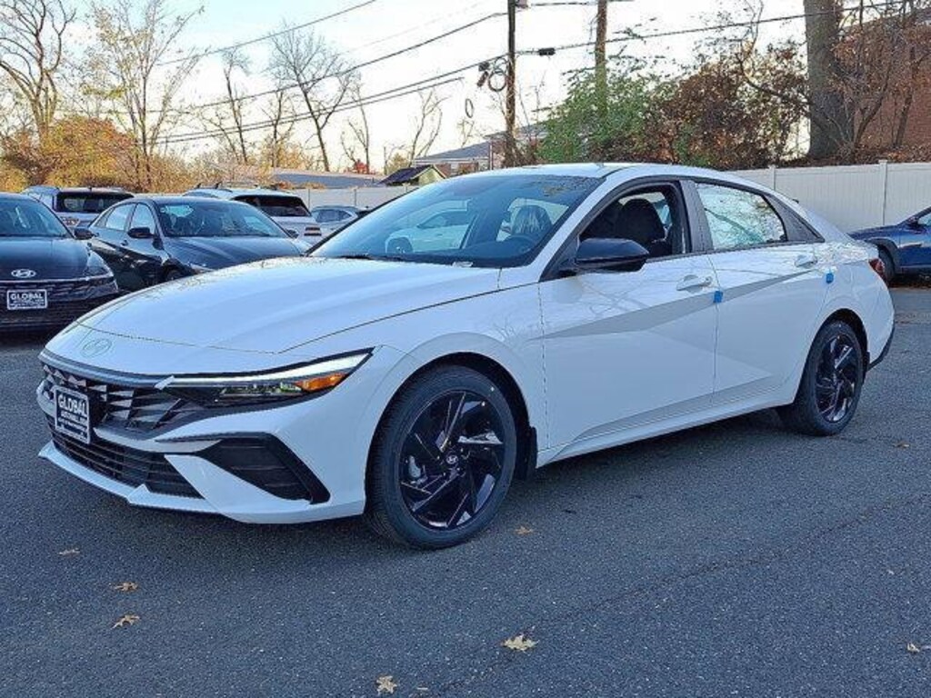New 2026 Hyundai Elantra SEL Sport Sedan