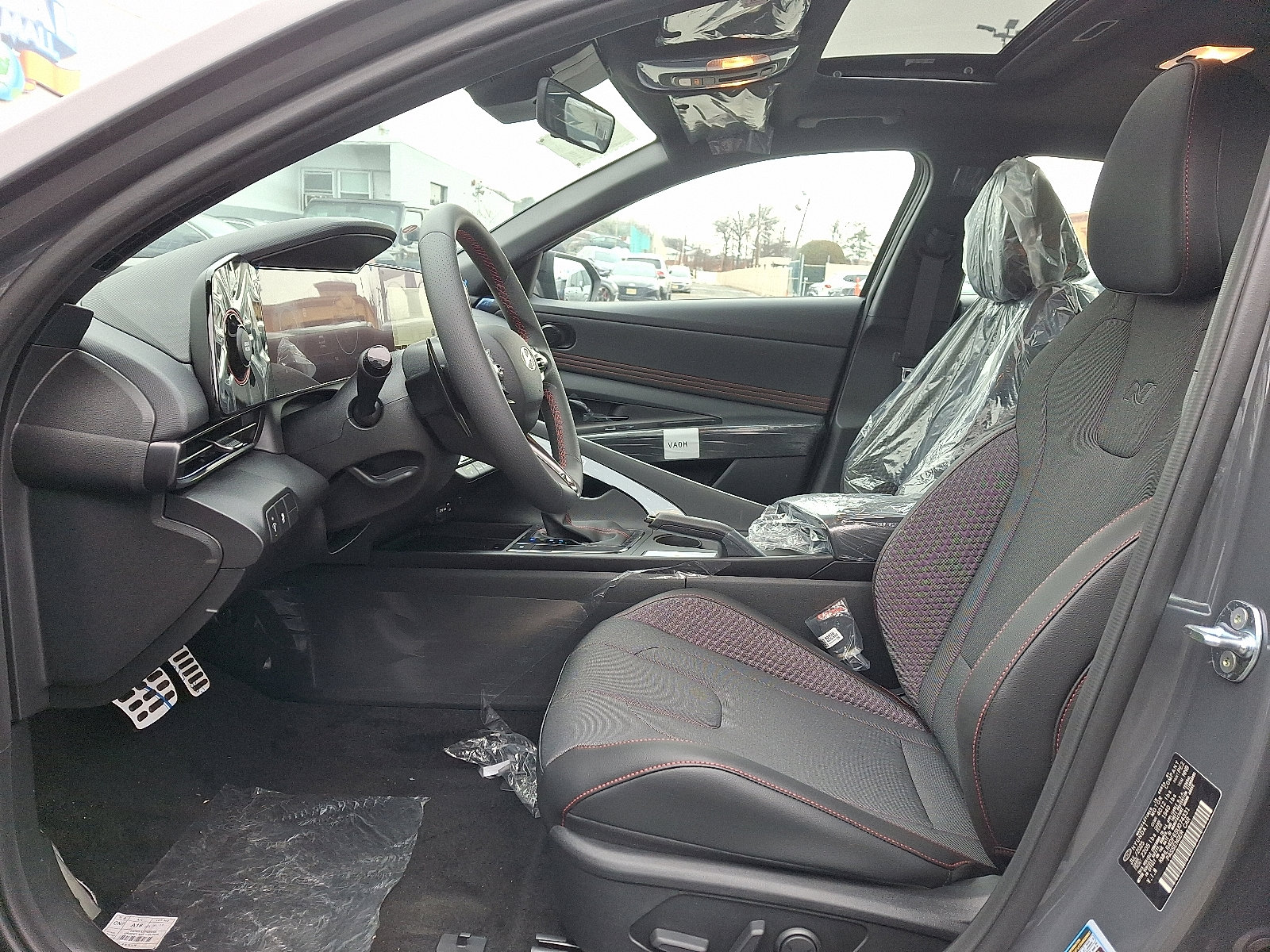 2025 Hyundai Elantra N Line - Photo 9
