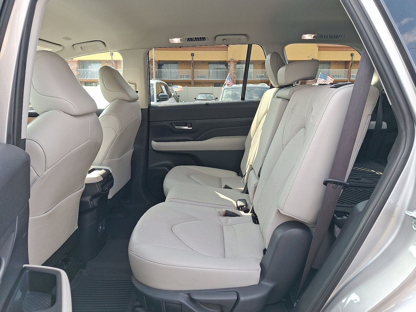 2024 Toyota Grand Highlander Limited - Photo 11