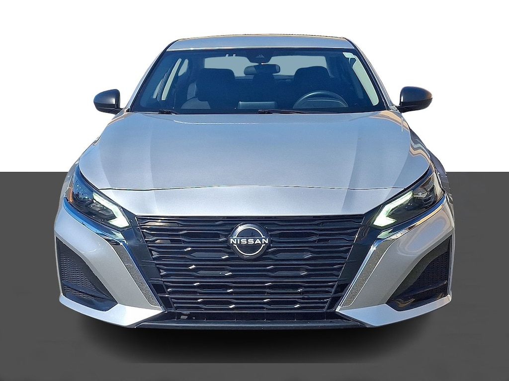Used 2024 Nissan