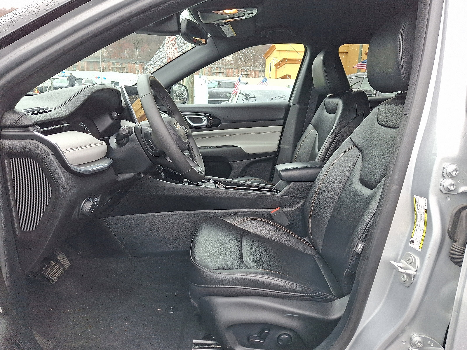 2024 Jeep Compass Limited - Photo 14
