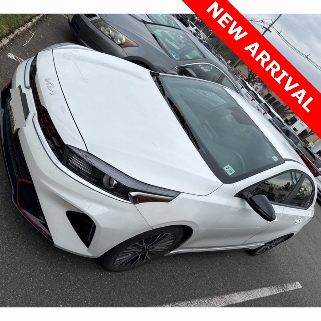 2023 Kia Forte GT-Line's photo