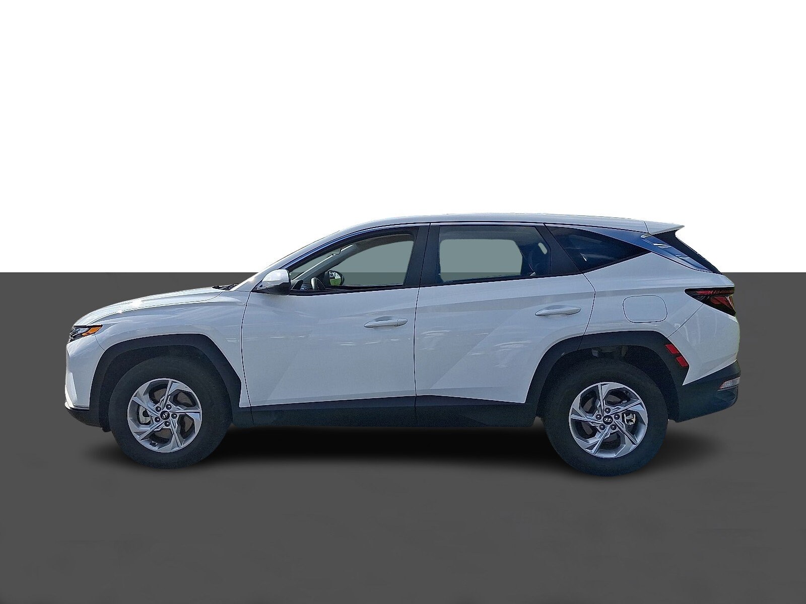 2023 Hyundai Tucson SE photo 2