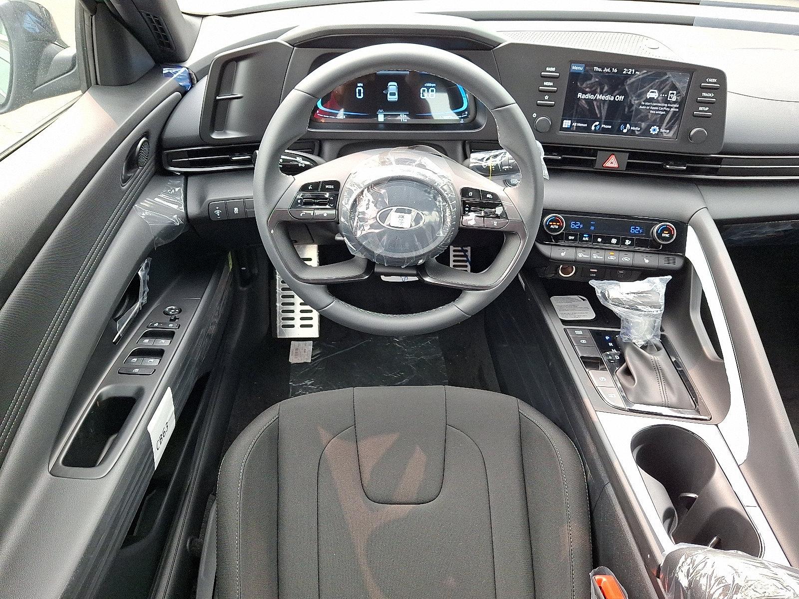 2026 Hyundai Elantra SEL - Photo 7