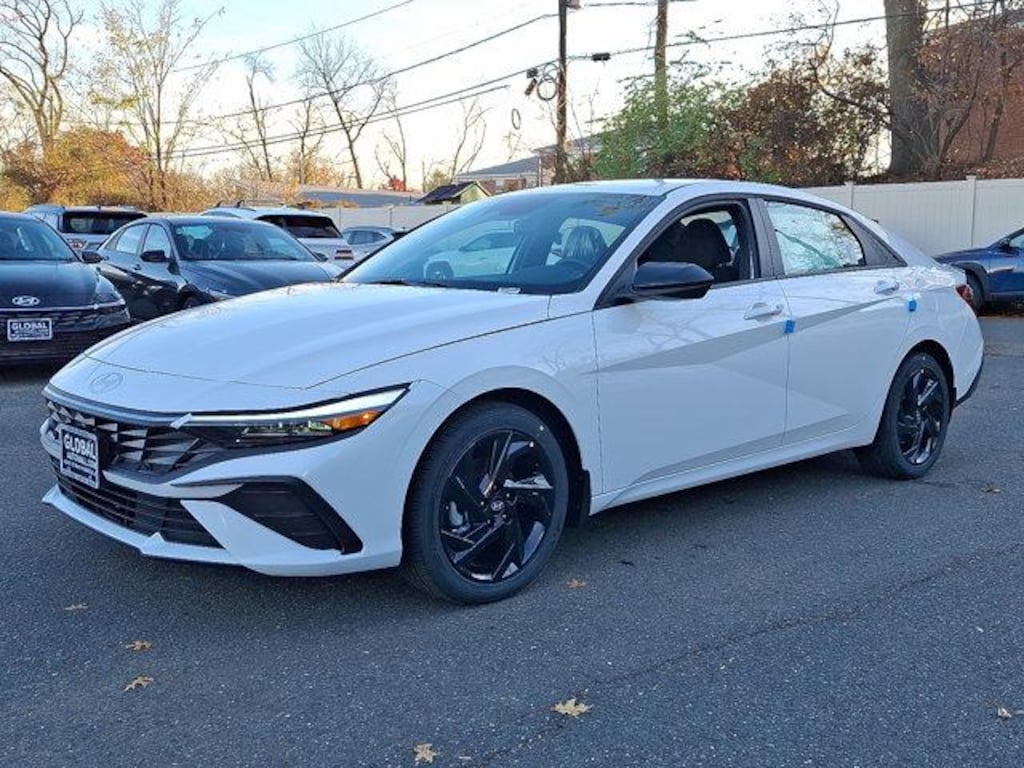 New 2026 Hyundai Elantra SEL Sport Sedan