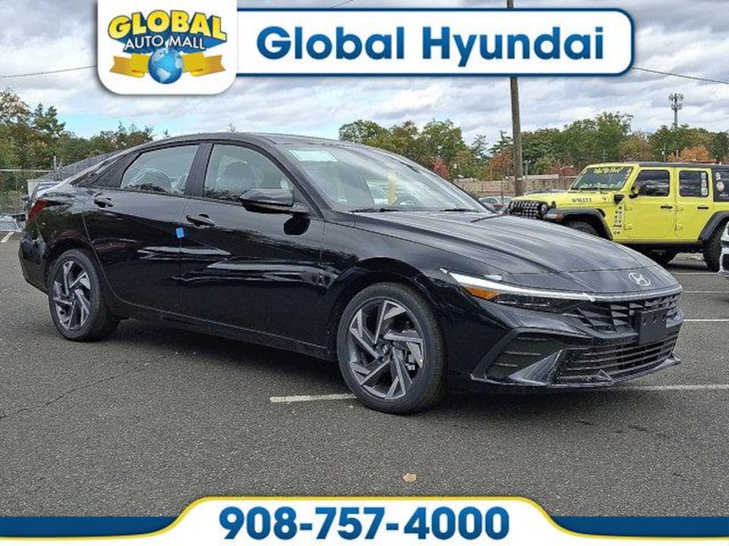 New 2025 Hyundai Elantra SEL Sport Sedan