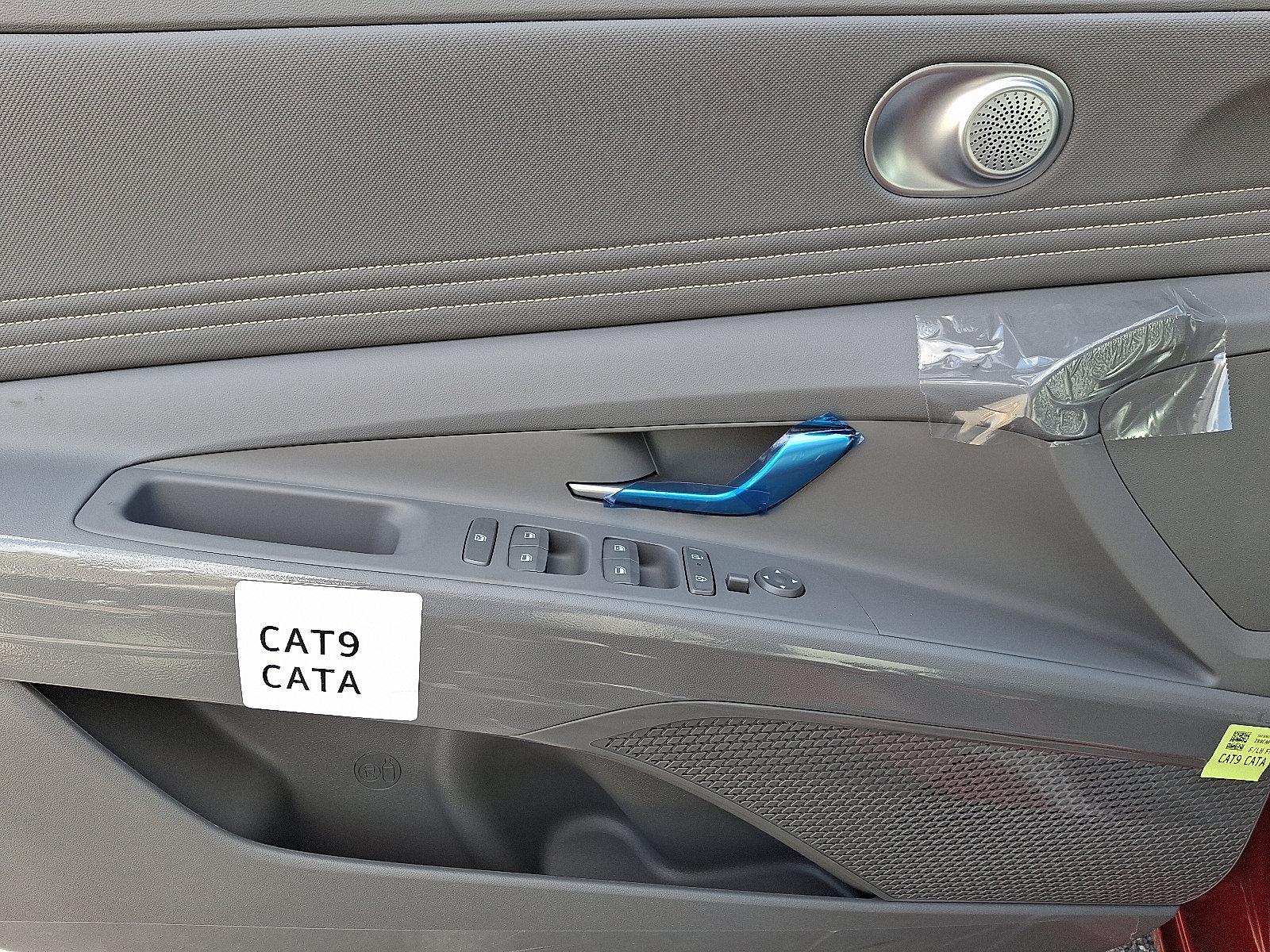 2025 Hyundai Elantra SEL - Photo 8