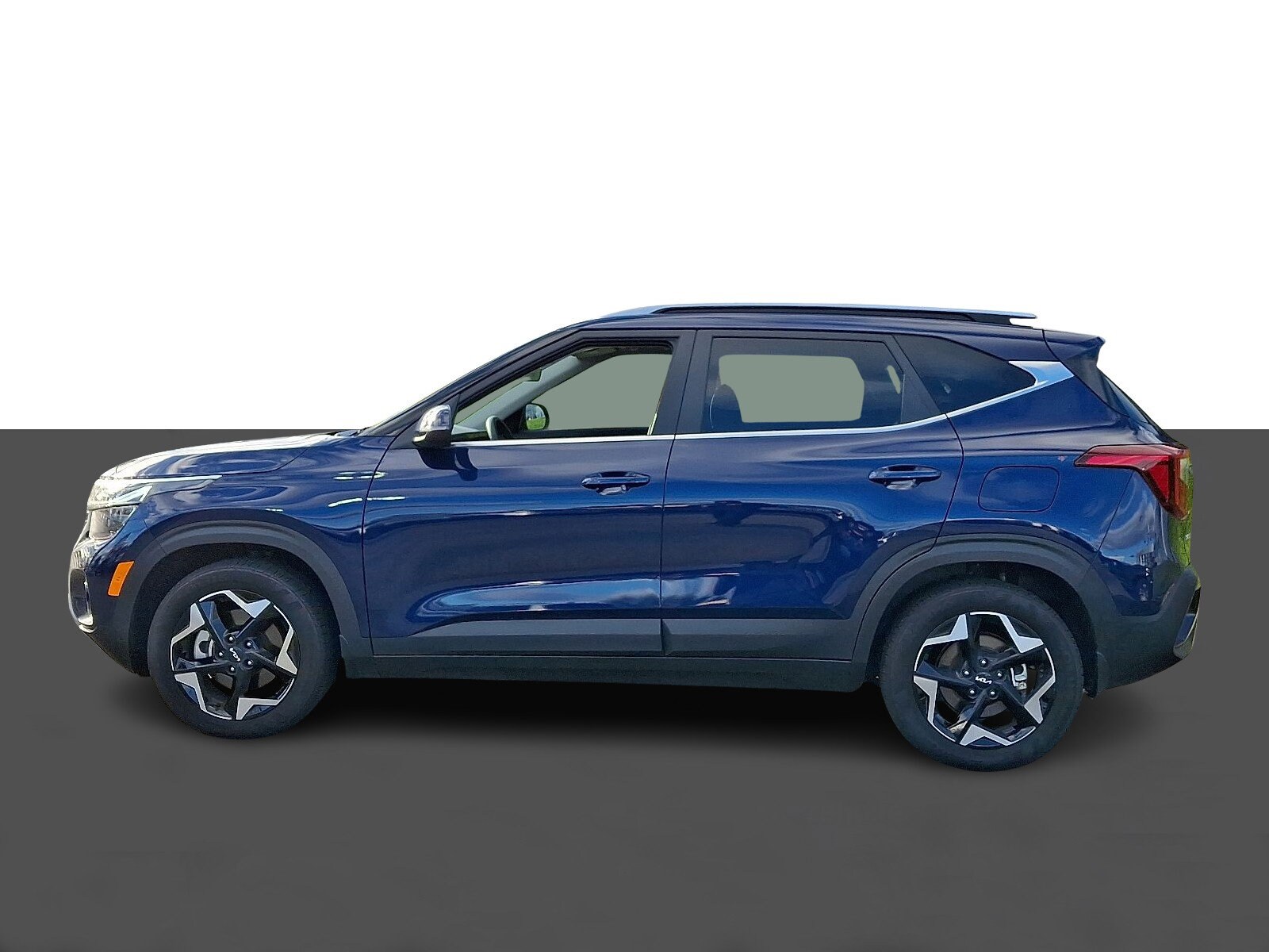 2025 Kia Seltos EX photo 2