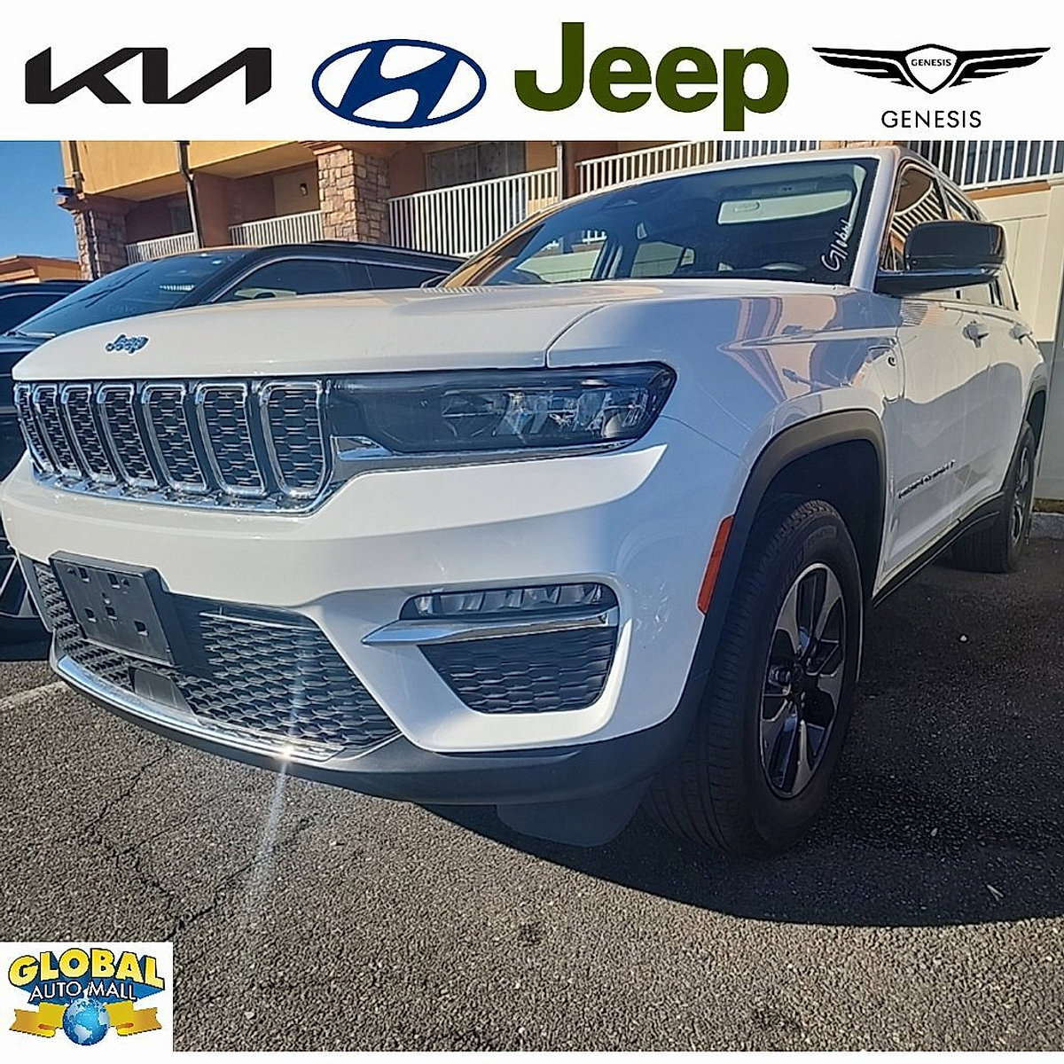 2023 Jeep Grand Cherokee 4xe's photo