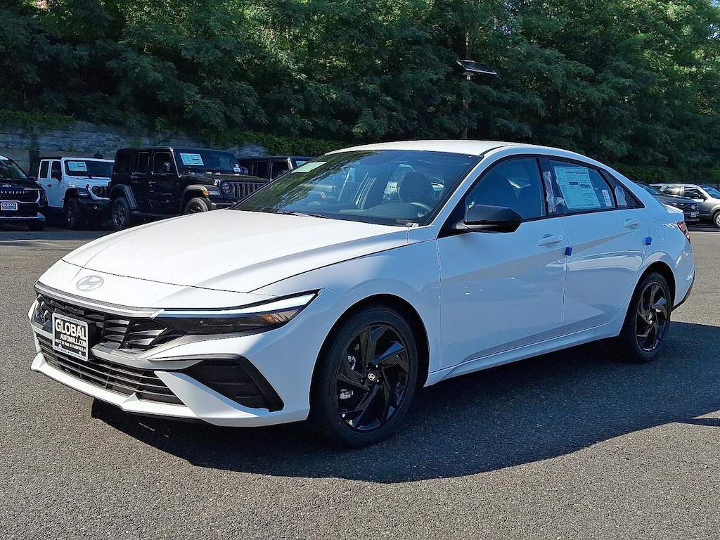 New 2026 Hyundai Elantra SEL Sport Sedan