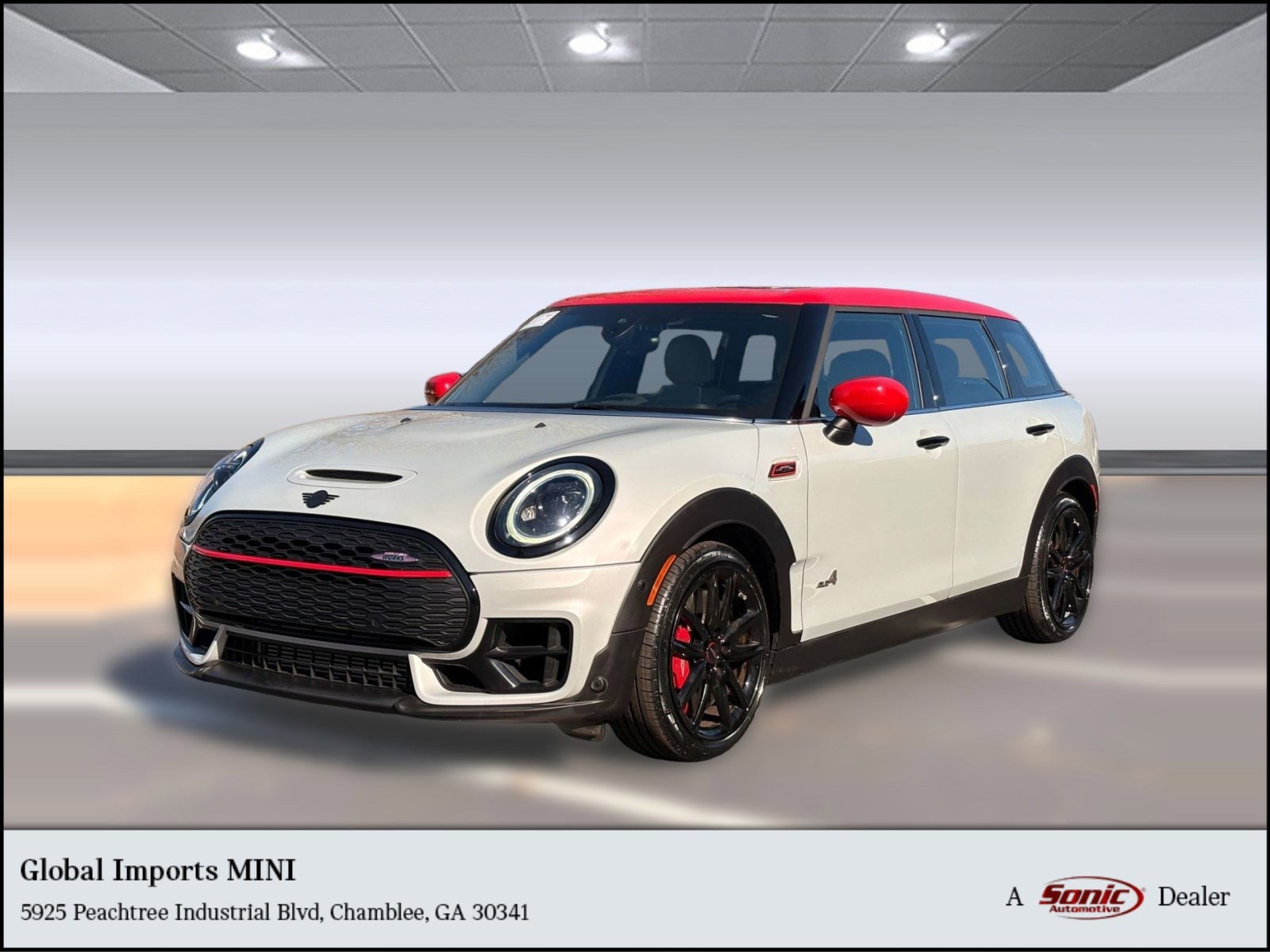 2022 MINI Clubman John Cooper Works's photo
