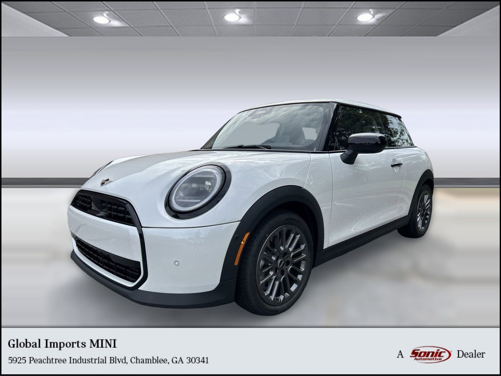 2025 MINI Hardtop 2 Door Base's photo