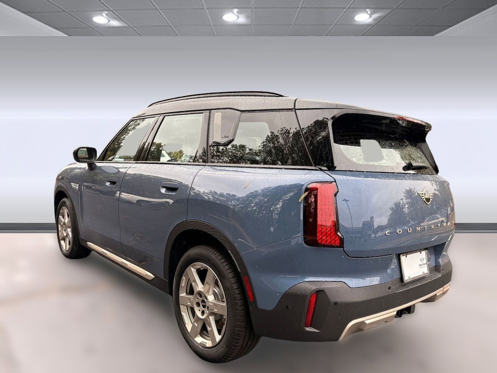 New 2026 MINI Countryman Signature Plus SUV
