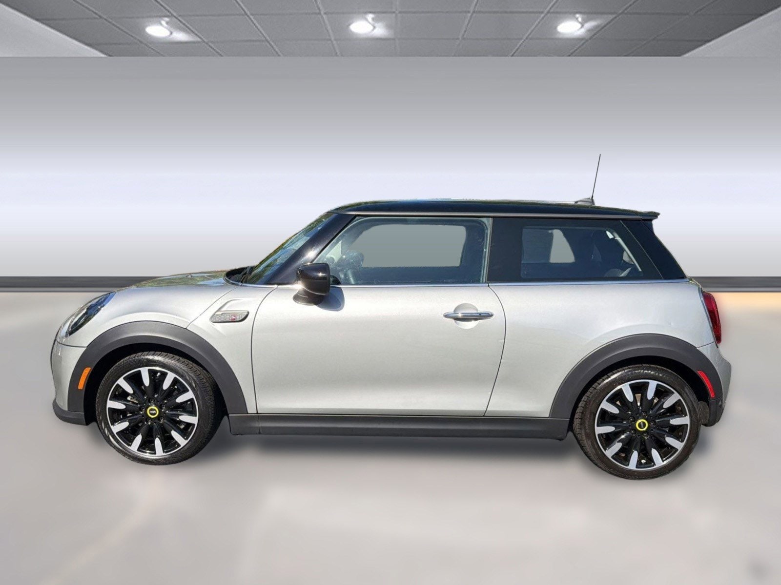 Used 2024 MINI Hardtop 2 Door SE with VIN WMW13DJ02R2V86751 for sale in Chamblee, GA