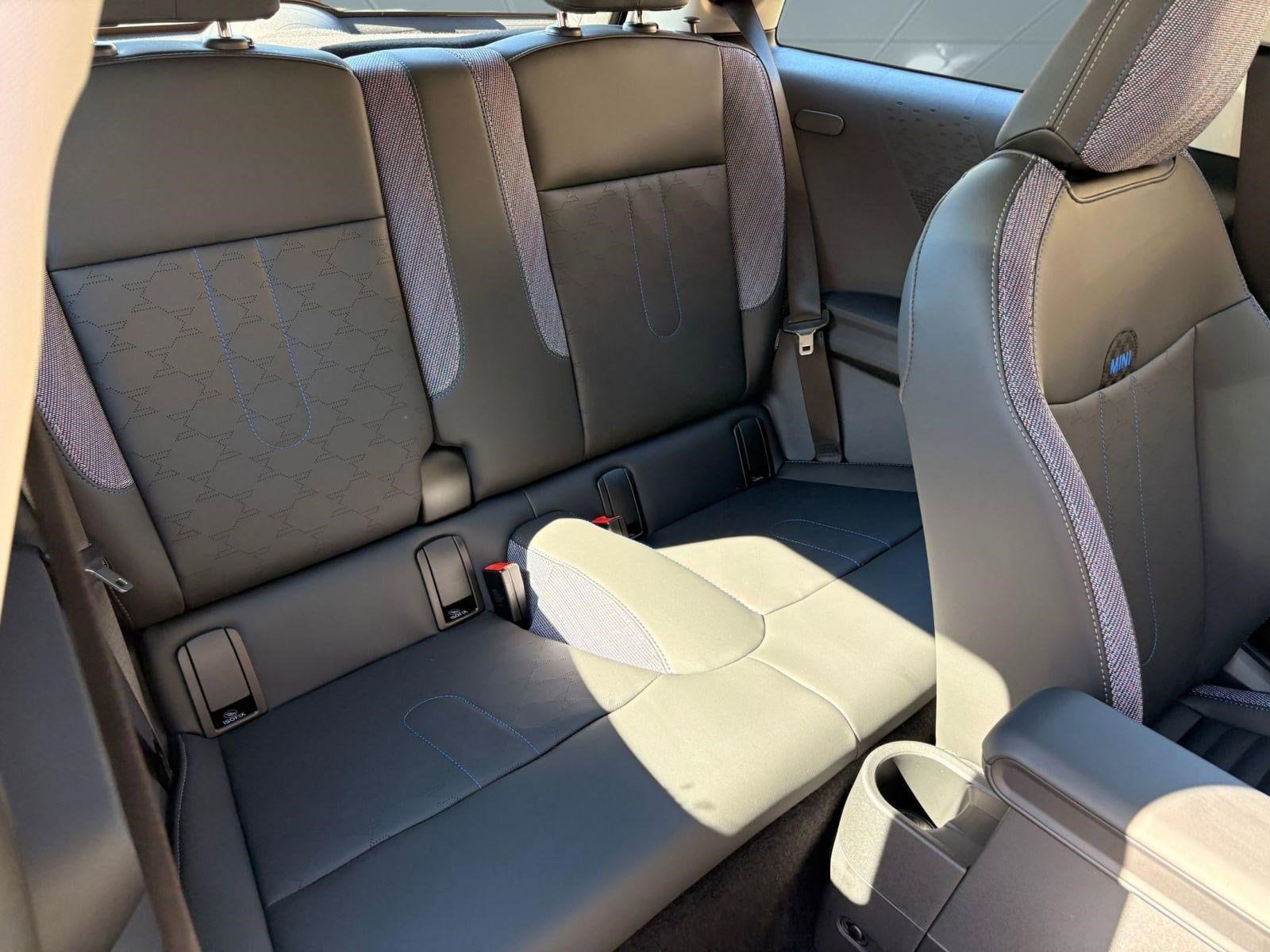 2026 MINI Hardtop 2 Door - Photo 23