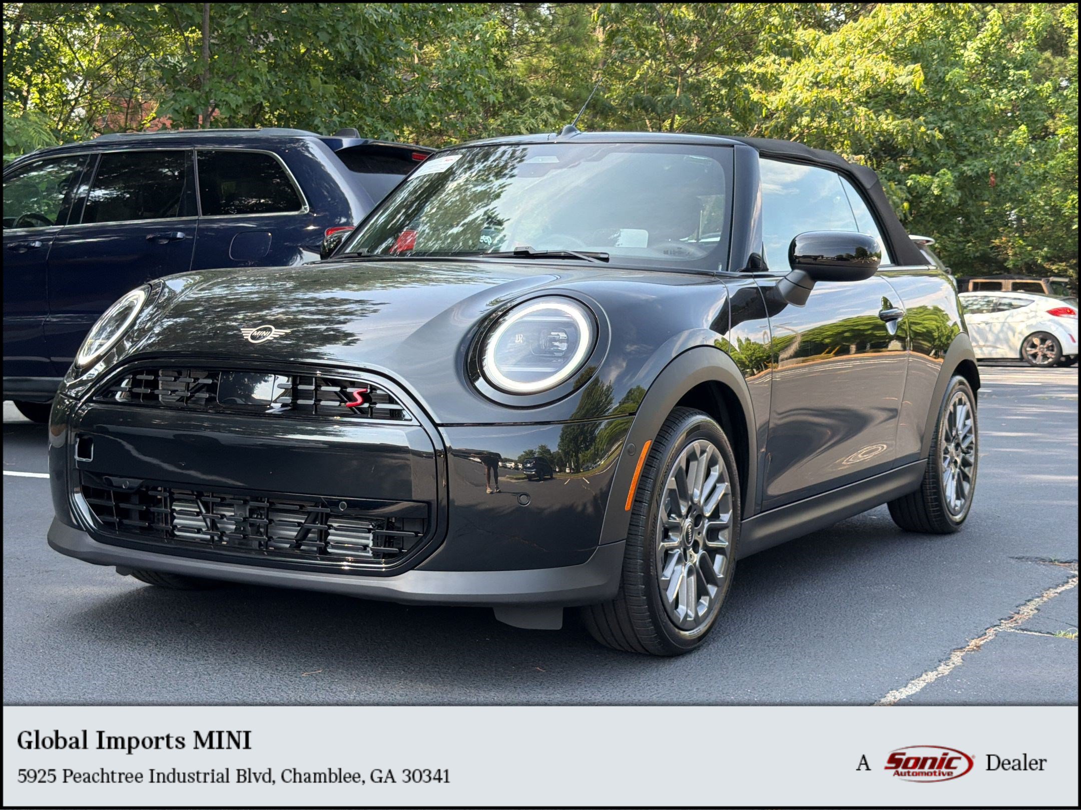 2026 MINI Convertible Cooper S's photo