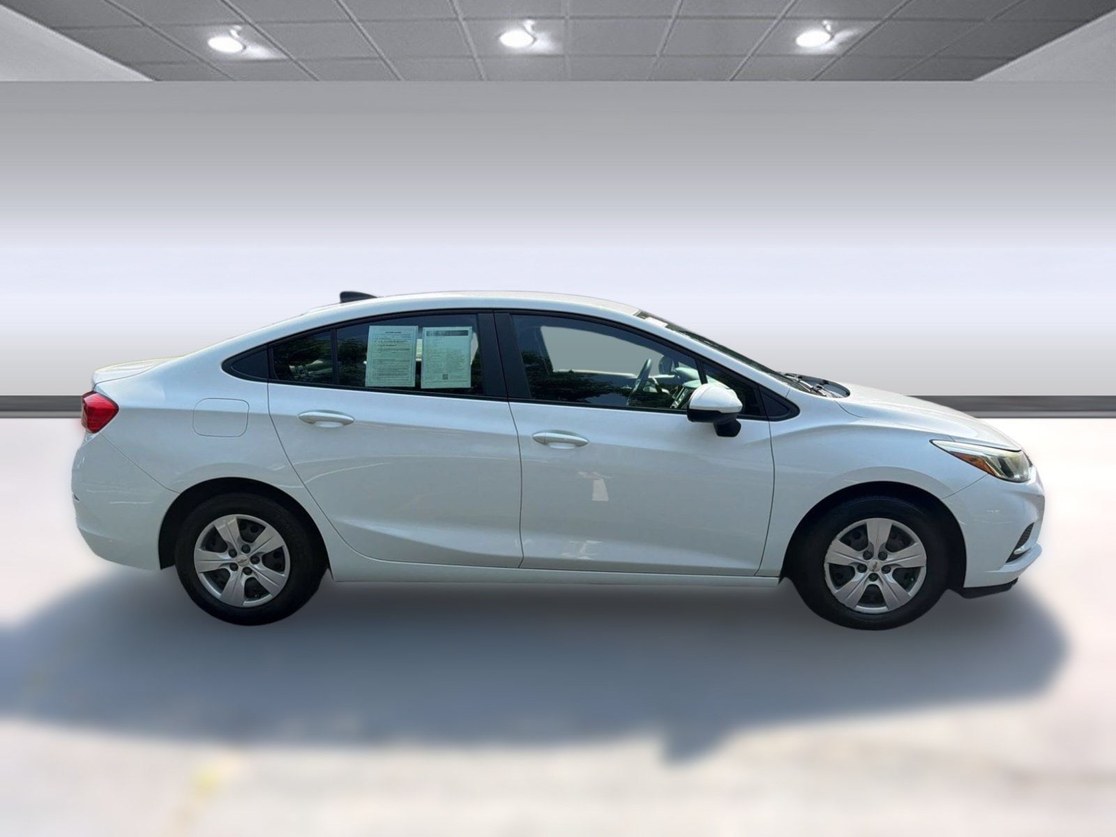 Cruze LS Auto Sedan