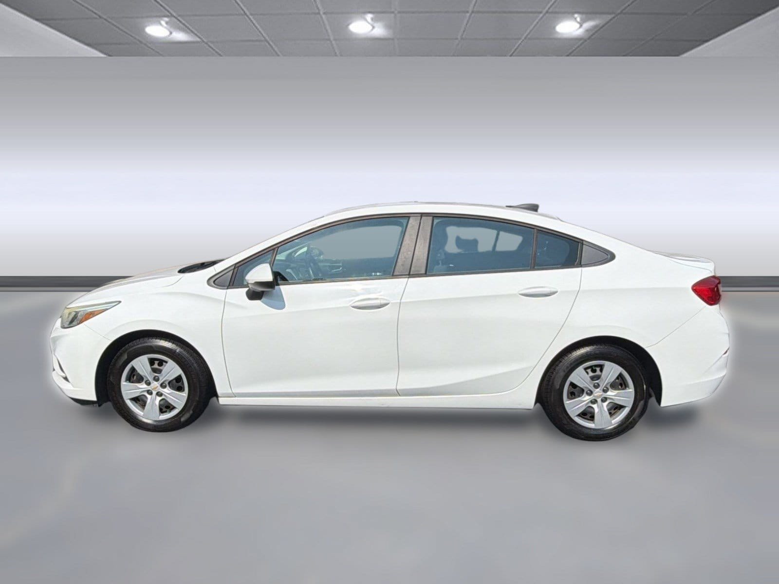 Cruze LS Auto Sedan