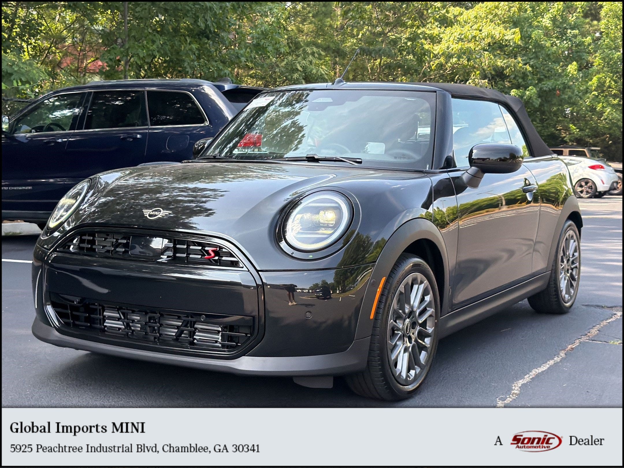2026 MINI Convertible Cooper S's photo