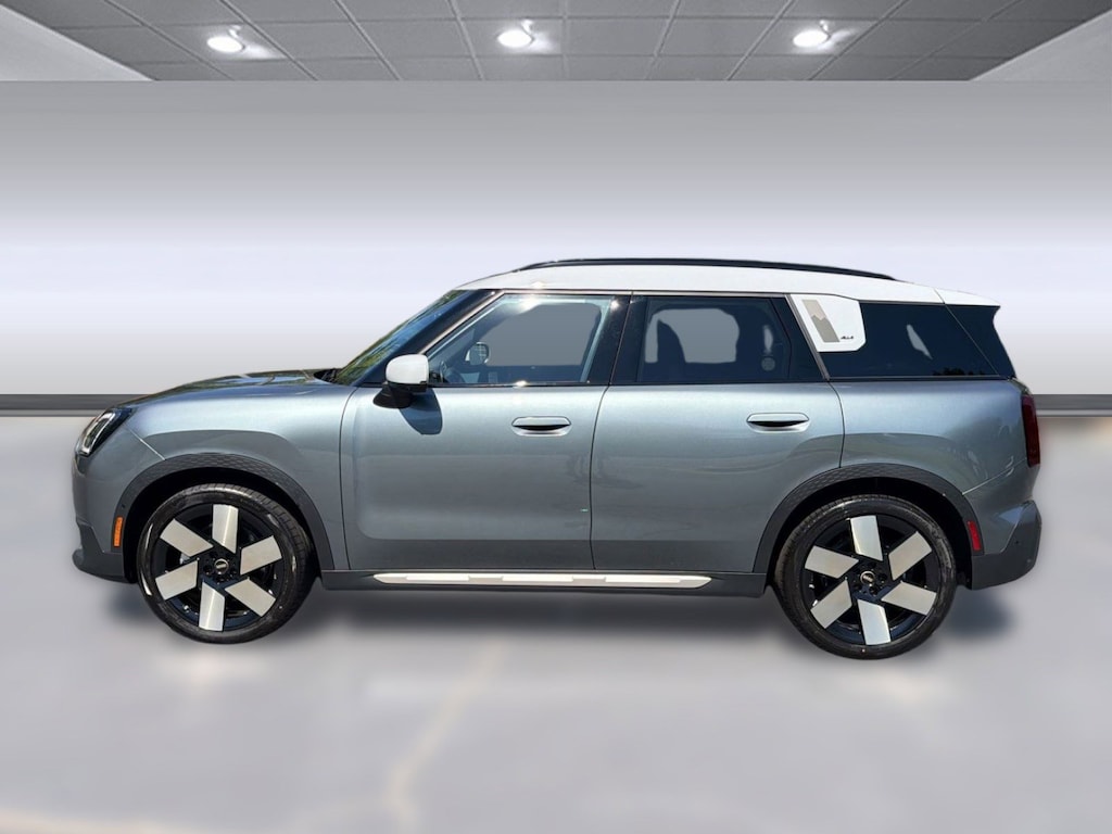 New 2027 MINI Countryman Iconic SUV