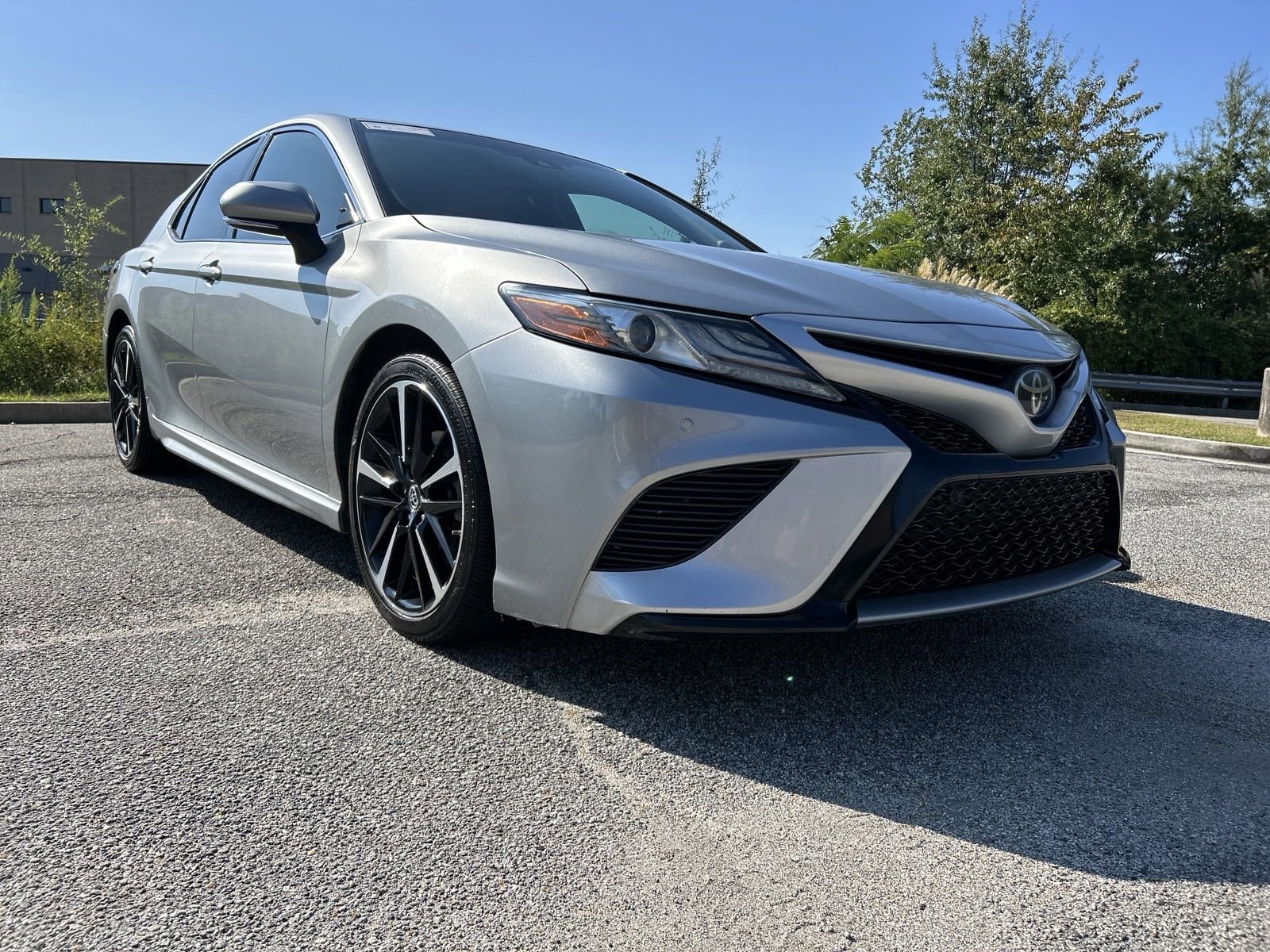 Used 2018 Toyota Camry XSE with VIN 4T1B61HKXJU520604 for sale in Chamblee, GA