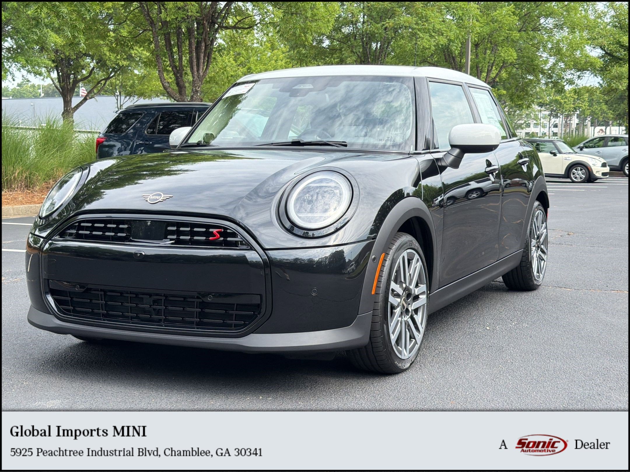 2026 MINI Hardtop Cooper S's photo