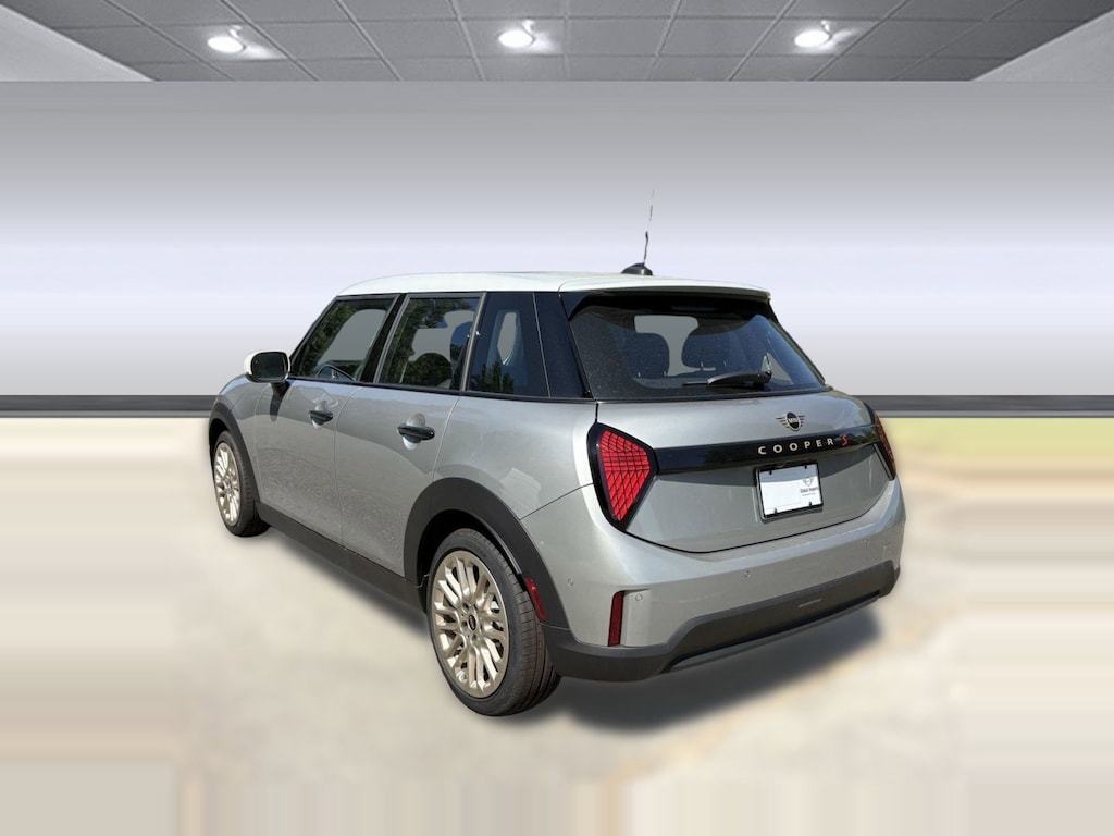 New 2025 MINI Hardtop 4 Door Signature Plus Hatchback