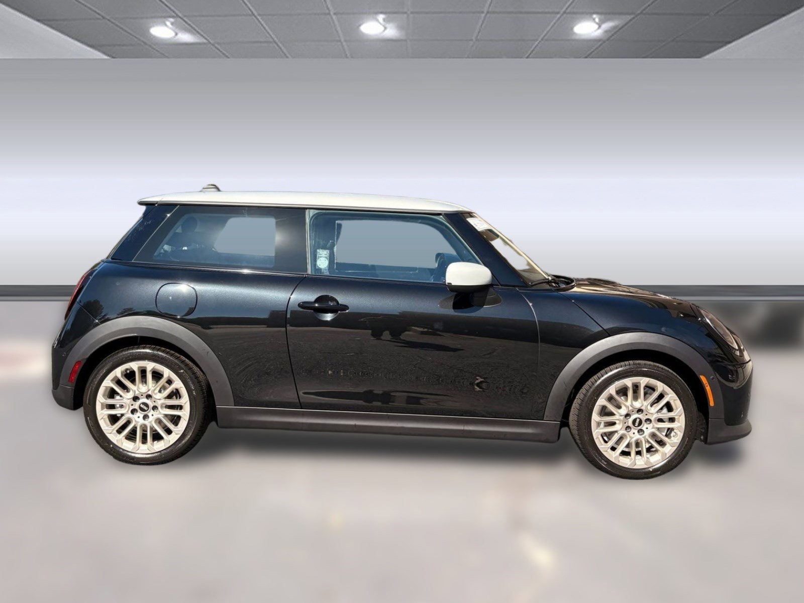 2026 MINI Hardtop 2 Door - Photo 8