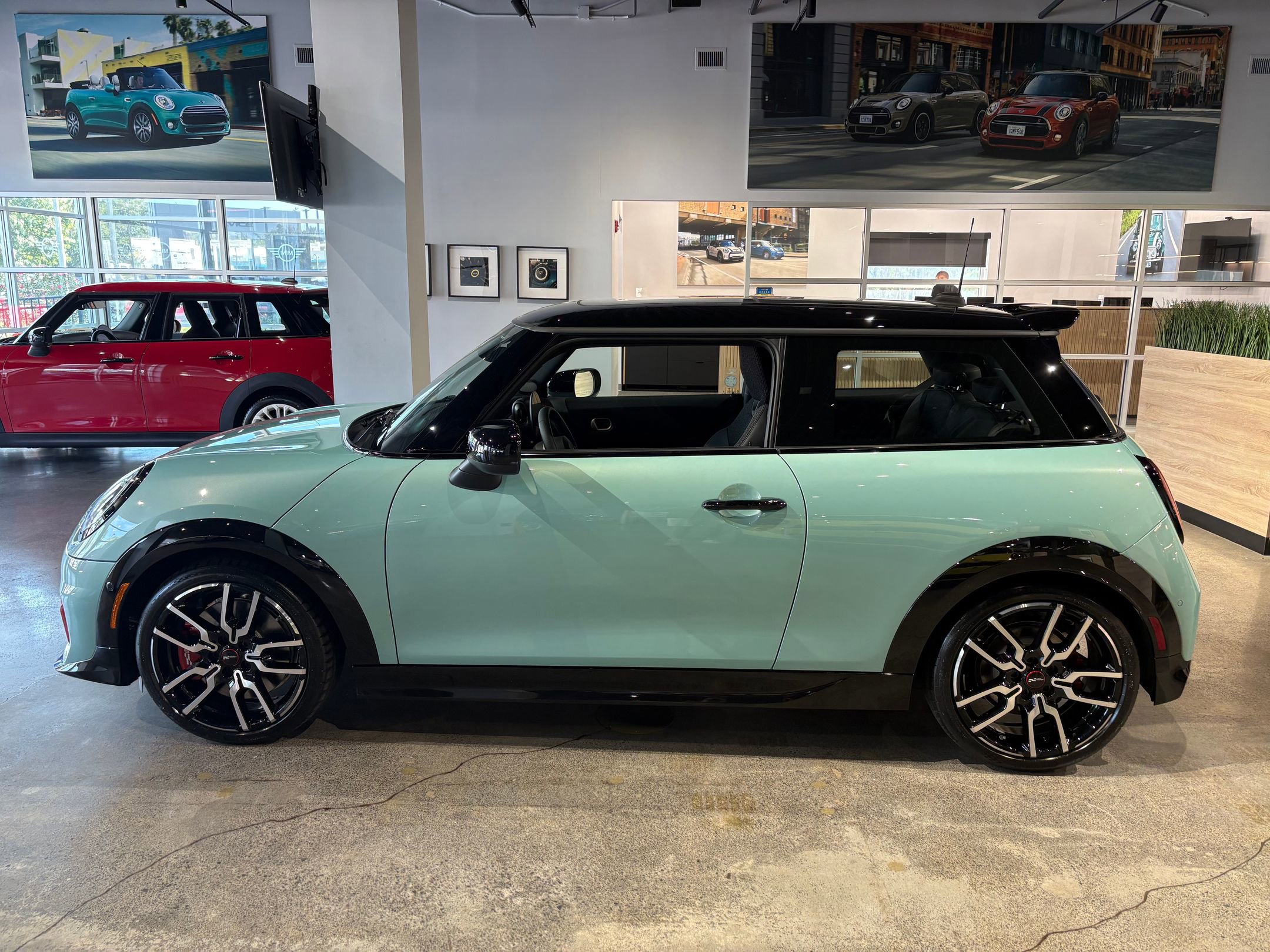 2026 Mini Cooper Hardtop John Cooper Works photo 2