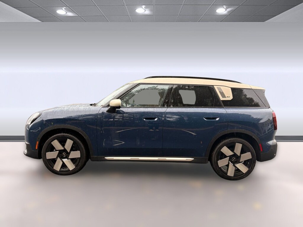 New 2026 MINI Countryman Iconic SUV