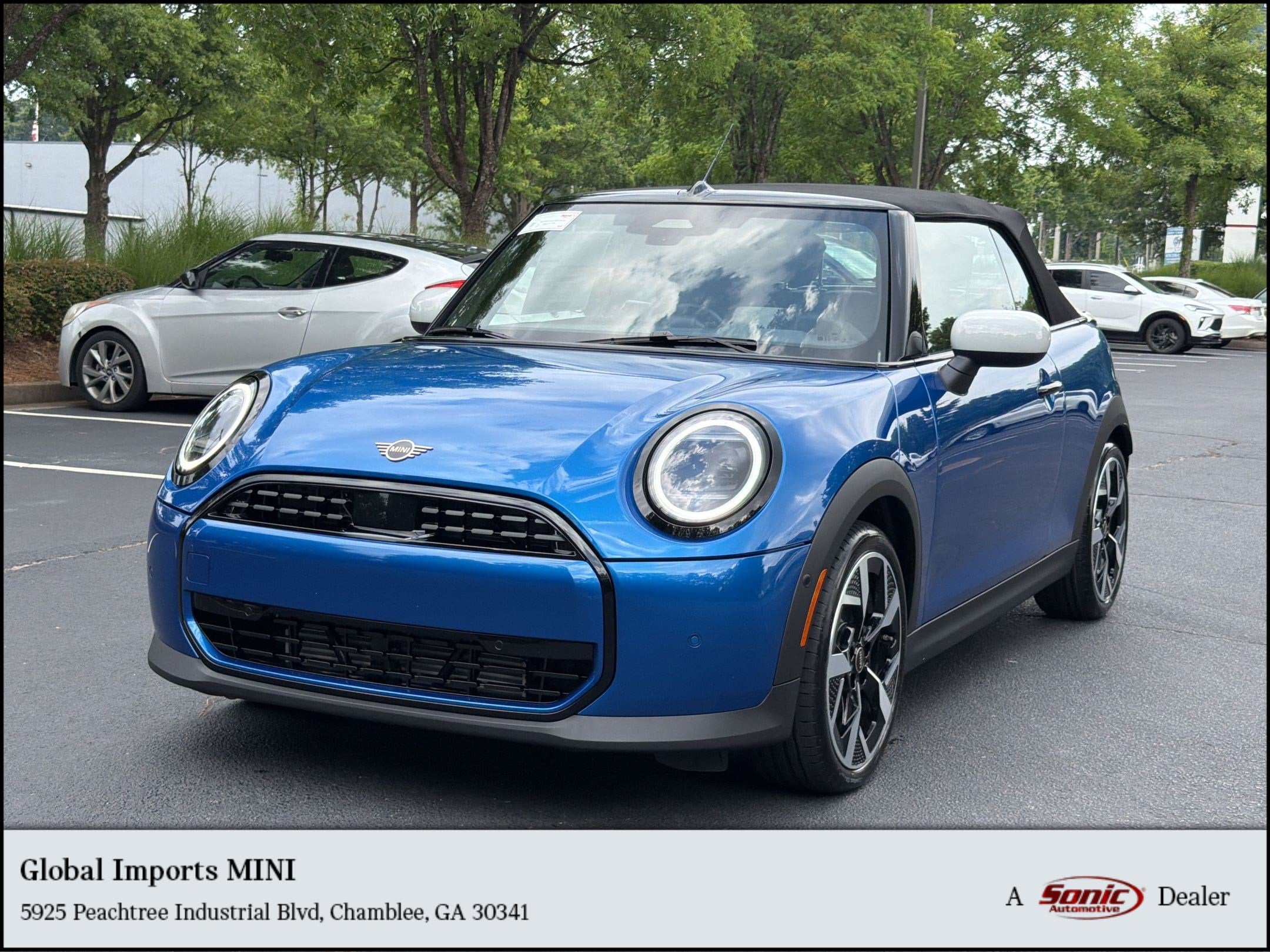 2026 MINI Convertible Cooper Signature's photo
