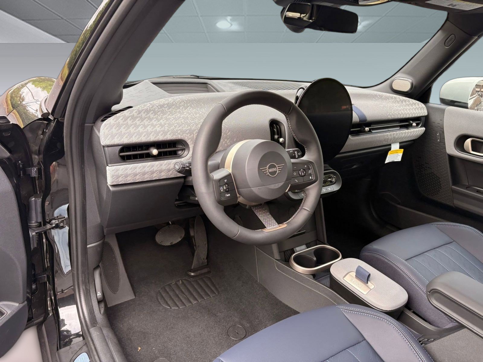 2026 MINI Hardtop 2 Door - Photo 4