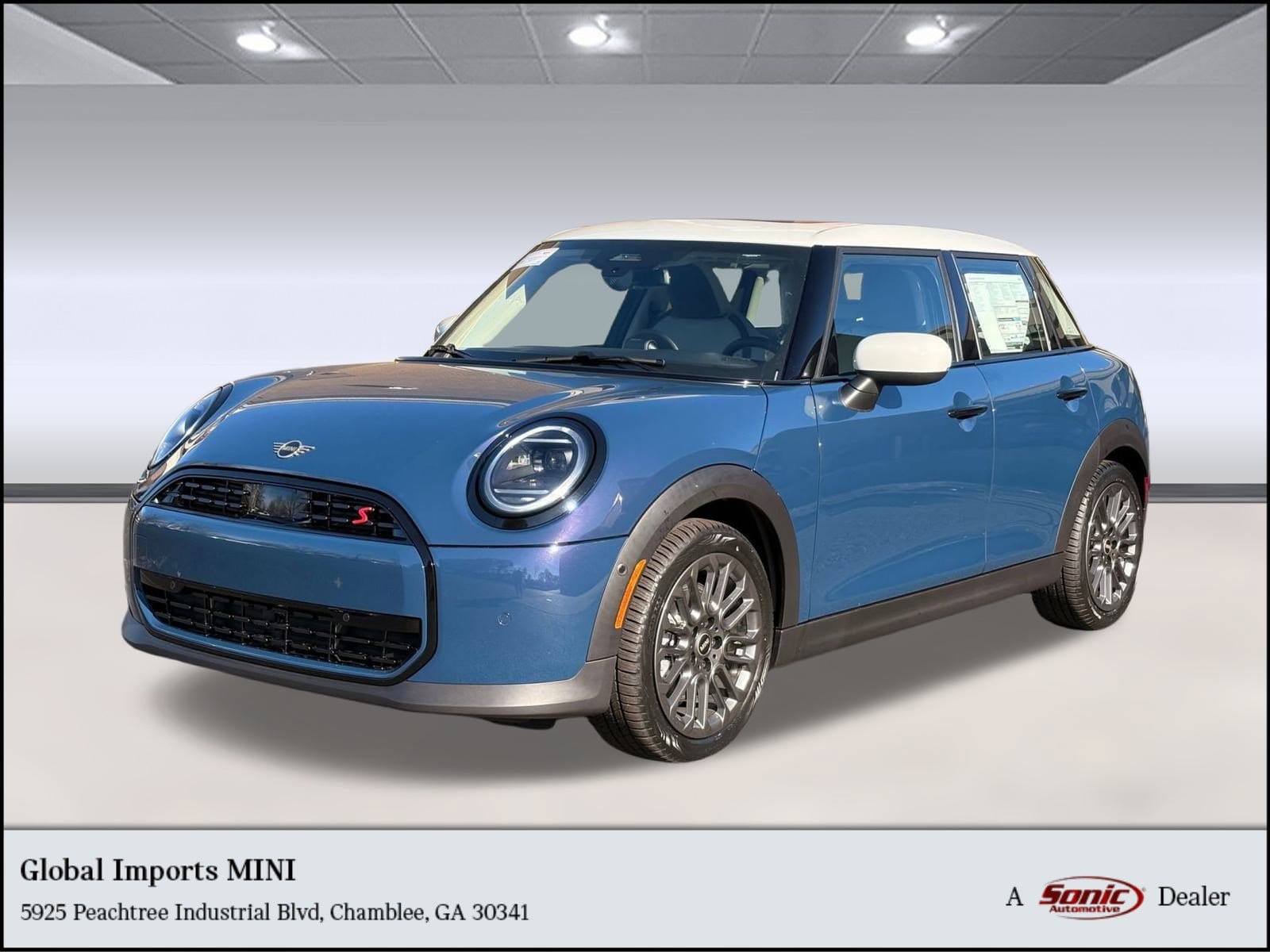 2026 MINI Hardtop 4 Door S's photo