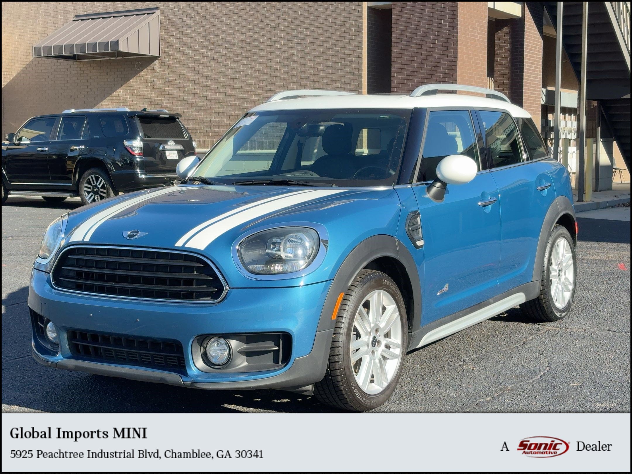 2017 MINI Countryman Base's photo