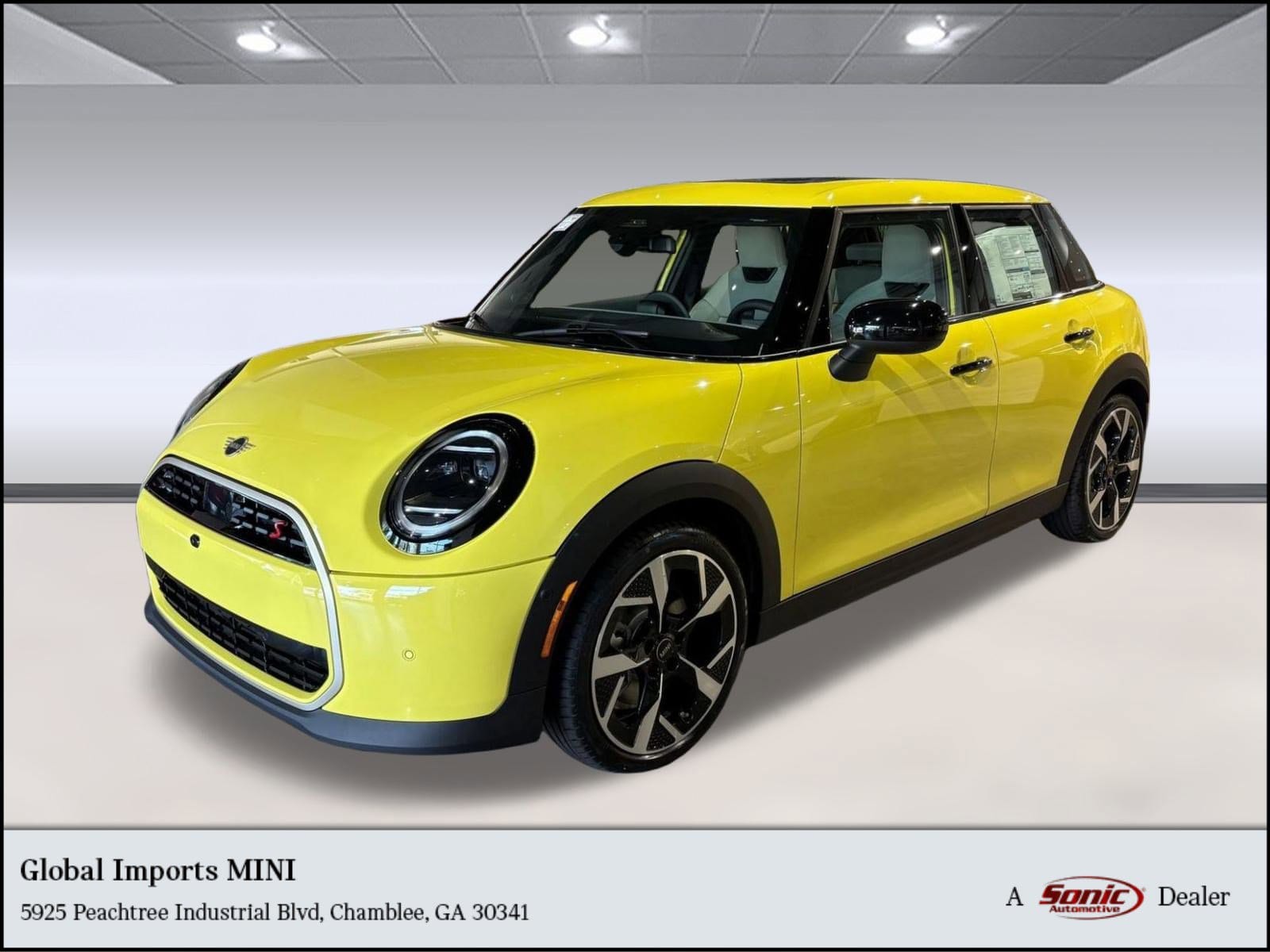 2026 MINI Hardtop 4 Door S's photo