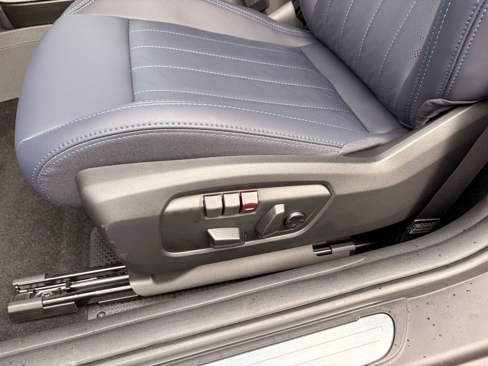 2026 MINI Hardtop 2 Door - Photo 13