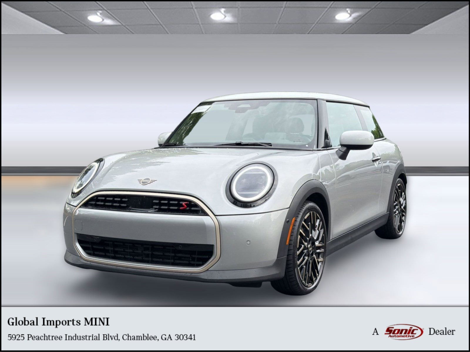 2025 MINI Hardtop Cooper S Signature's photo