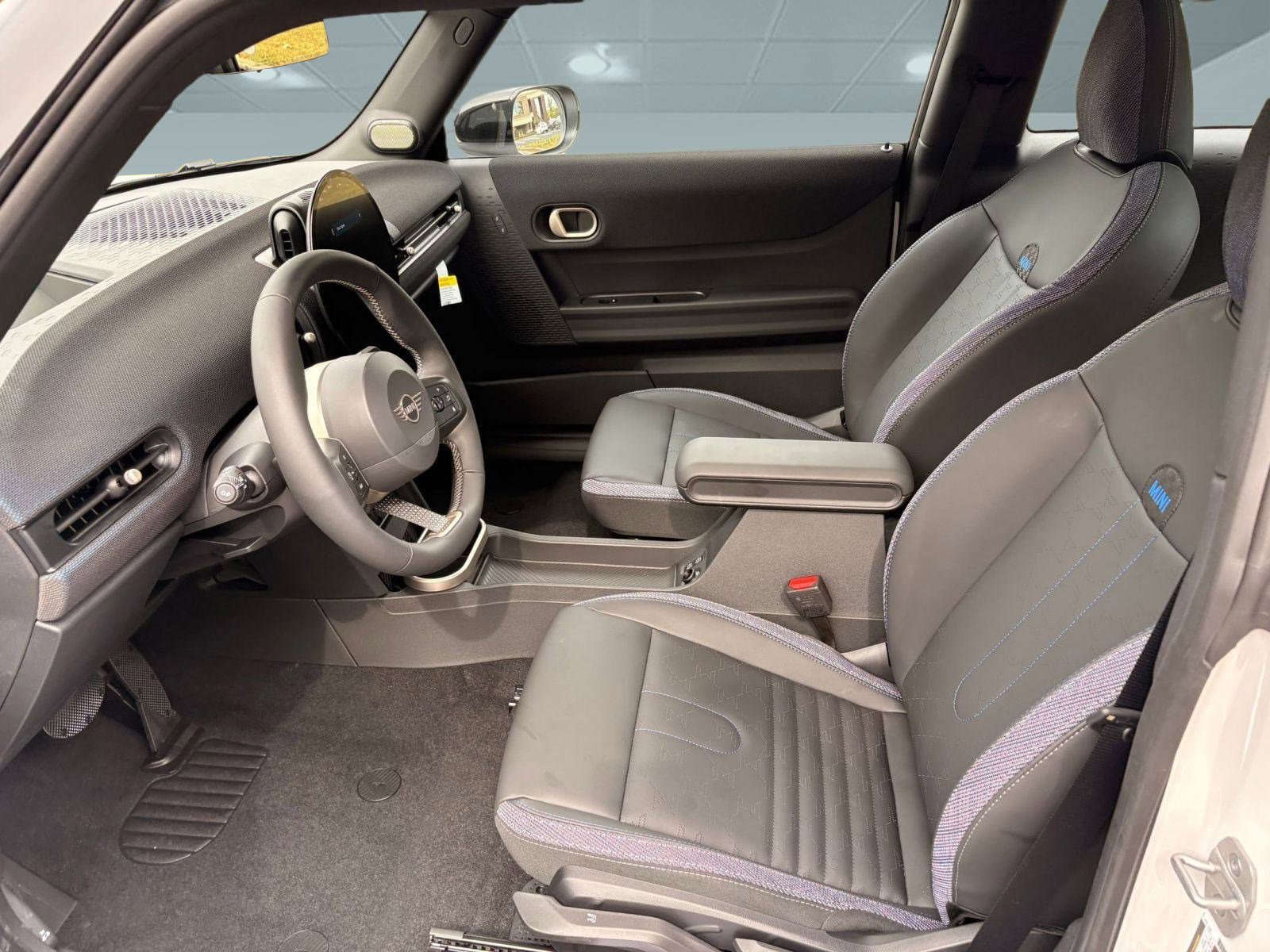 2026 MINI Hardtop 2 Door S - Photo 22